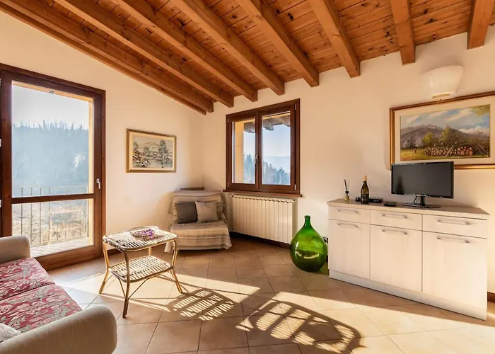 Holiday home Charming House In + Pool